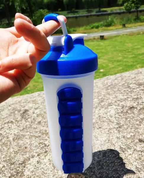 شیکر-همراه-جاقرصی-دار-Z3332